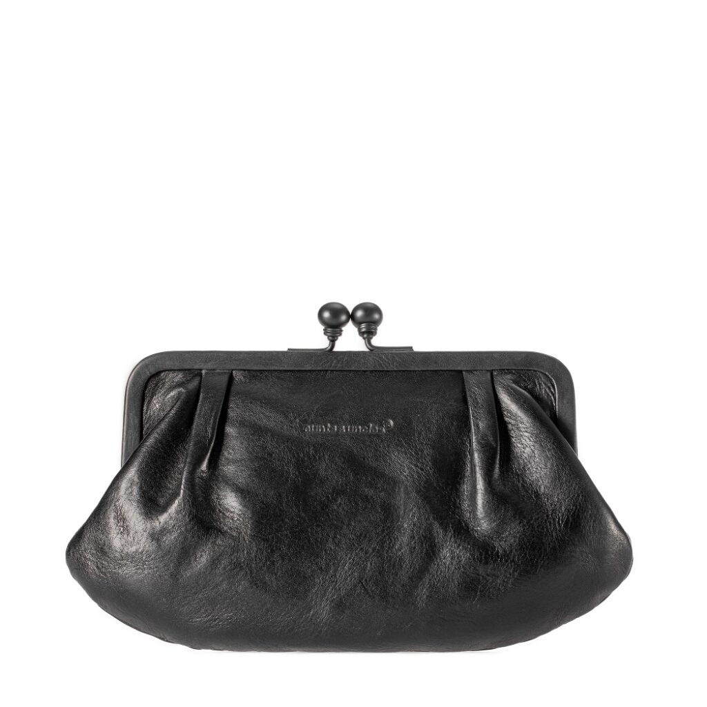 aunts & uncles
                     kožená kabelka do ruky / psaníčko - clutch
                     Grandma´s Luxury Club ROSE 42213-0
                     černá