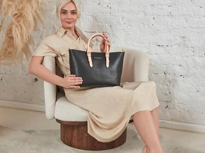 Shopper kabelka značky Bugatti