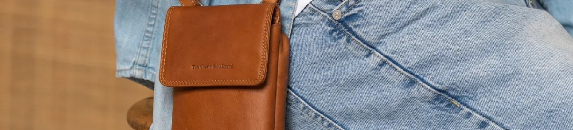 Pouzdra na mobil aunts & uncles