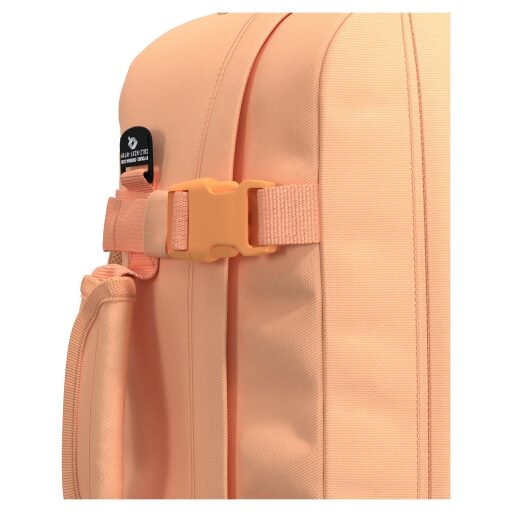 CabinZero Batoh do letadla 40x30x20 Classic 28L 082501 světle oranžový detail spona