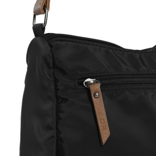 Daniel Ray Crossbody kabelka  Hotazel DR25.1689.00 černá zadní přihrádka