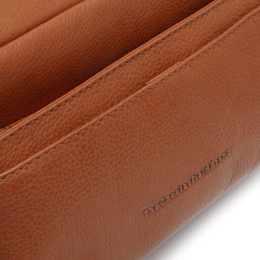 The Chesterfield Brand Dámská kabelka přes rameno Liora C48.142031 koňaková logo