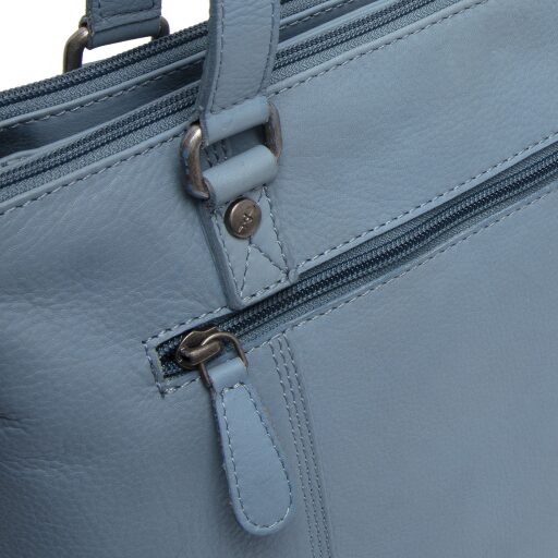 The Chesterfield Brand Dámská kabelka přes rameno Marvos C48.142415 světle modrá detail