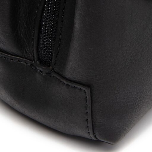The Chesterfield Brand Dámská kožená kabelka do ruky i přes rameno Lunera C48.140000 černá detail