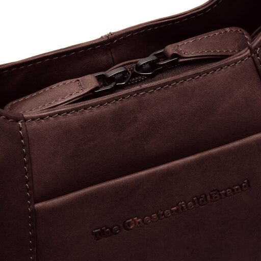 The Chesterfield Brand Dámská kožená kabelka do ruky i přes rameno Lunera C48.140001 hnědá detail zip