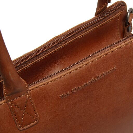 The Chesterfield Brand Dámská kožená kabelka do ruky i přes rameno Solvin C48.143331 koňaková logo