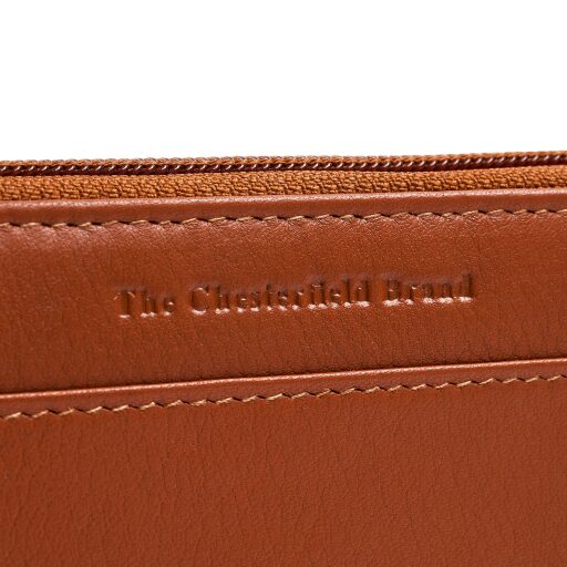 The Chesterfield Brand Dámská kožená peněženka RFID Mirelle koňaková logo