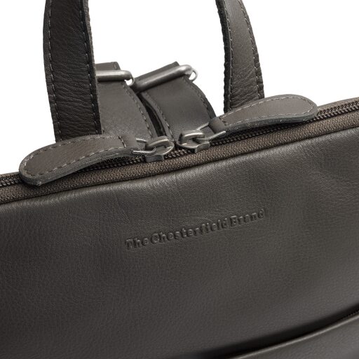 The Chesterfield Brand dámský kožený batoh do města Elara C58.034833 tmavě šedý logo