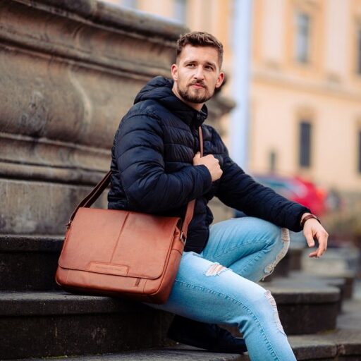 The Chesterfield Brand Kožená taška přes rameno na notebook C48.055231 Richard koňak přes rameno