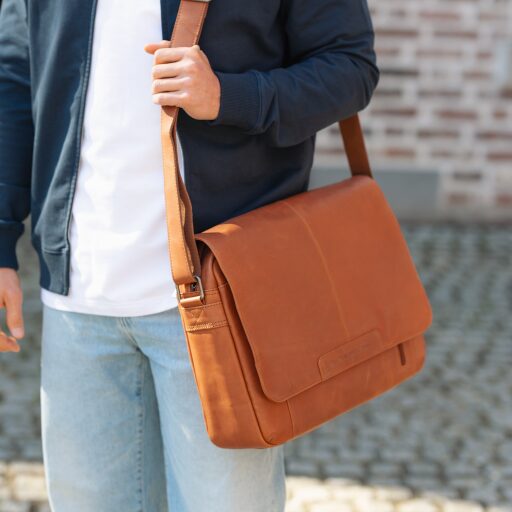 The Chesterfield Brand Kožená crossbody  taška na notebook C48.055231 Richard koňak