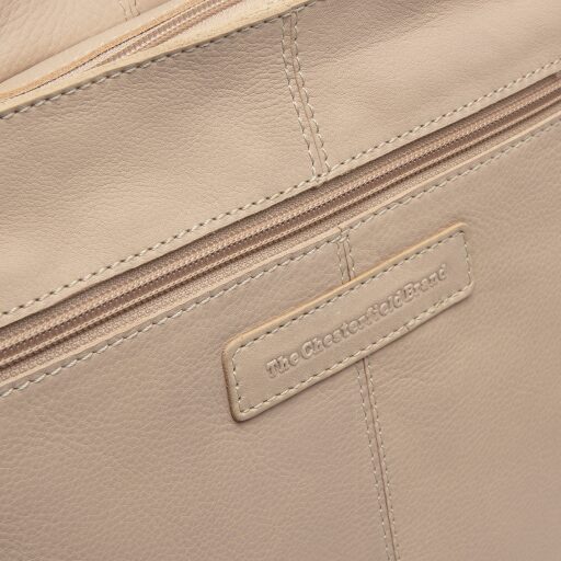 The Chesterfield Brand Kožená kabelka do ruky i přes rameno Astero C48.142306 smetanová logo