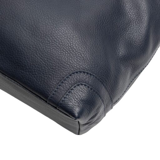 The Chesterfield Brand Kožená kabelka do ruky i přes rameno Astero C48.142310 tmavě modrá detail prošití