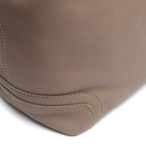 The Chesterfield Brand Kožená kabelka do ruky i přes rameno Astero C48.142339 béžová detail