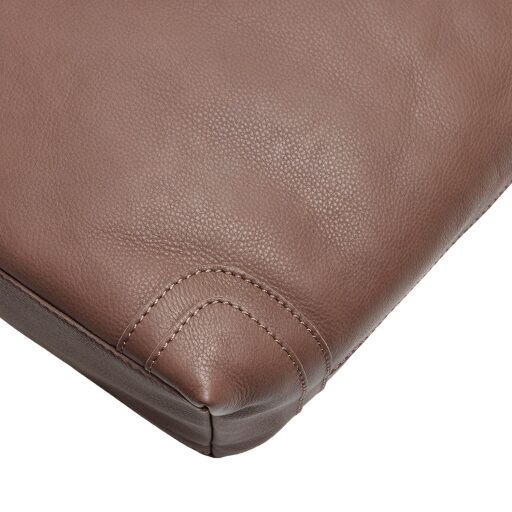 The Chesterfield Brand Kožená kabelka do ruky i přes rameno Astero C48.142340 hnědá detail prošití