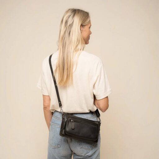 The Chesterfield Brand kožená kabelka do ruky i přes rameno Vayenne C48.144900 černá jako crossbody