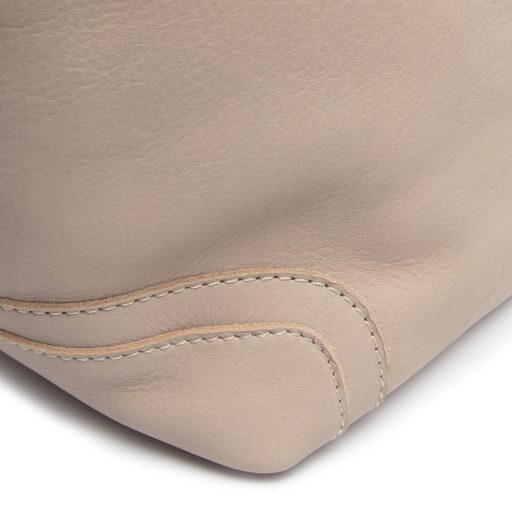 The Chesterfield Brand Kožená kabelka do ruky i přes rameno Zarita C48.142206 smetanová detail