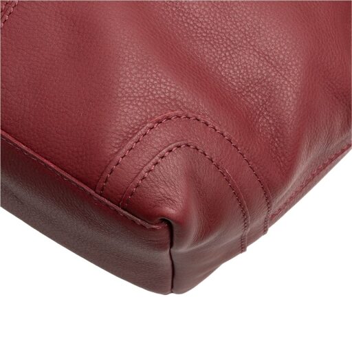 The Chesterfield Brand Kožená kabelka do ruky i přes rameno Zarita C48.142212 vínově červená detail prošití