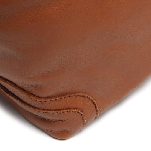 The Chesterfield Brand Kožená kabelka do ruky i přes rameno Zarita C48.142231 koňaková detail