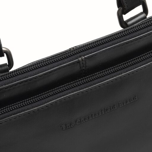 The Chesterfield Brand kožená kabelka přes rameno / crossbody Caia C48.144600 černá logo