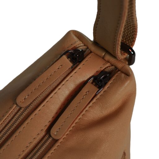 DANIEL RAY kabelka přes rameno / crossbody Muswellbrook DRL 16.1598.31 koňaková detail