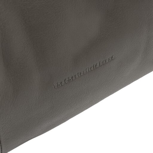 The Chesterfield Brand Kožená kabelka přes rameno Nerissa C48.143733 tmavě šedá logo
