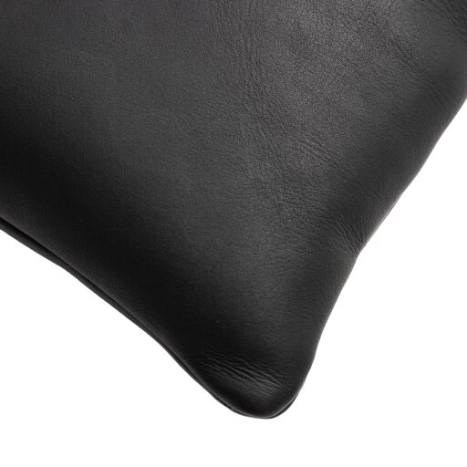 The Chesterfield Brand kožená kabelka přes rameno Trenton C48.144100 černá detail