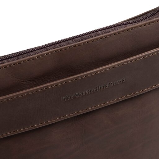 The Chesterfield Brand kožená kabelka přes rameno Trenton C48.144101 hnědá logo