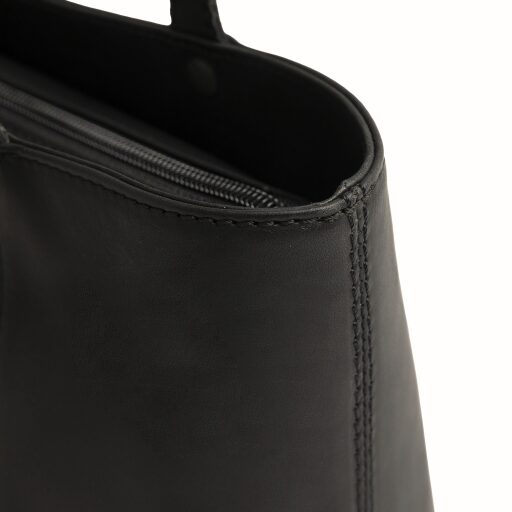 The Chesterfield Brand Kožená shopper kabelka Anira C38.023100 černá detail