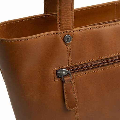 The Chesterfield Brand Kožená shopper kabelka Anira C38.023131 koňaková zadní přihrádka