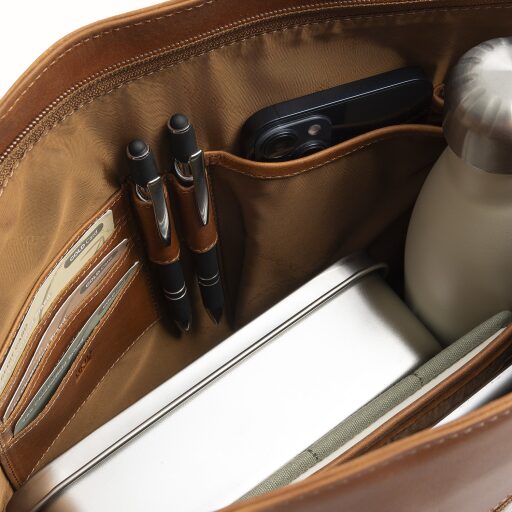 The Chesterfield Brand Kožená shopper kabelka Elira C48.143931 koňaková vnitřní přihrádky
