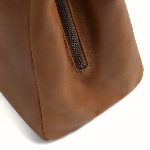 The Chesterfield Brand Kožená shopper kabelka Lioren C48.145031 koňaková detail zipu