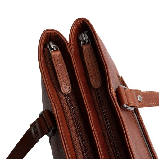 The Chesterfield Brand Kožená shopper kabelka na notebook 14" Alverino C38.022931 koňaková detail zipu
