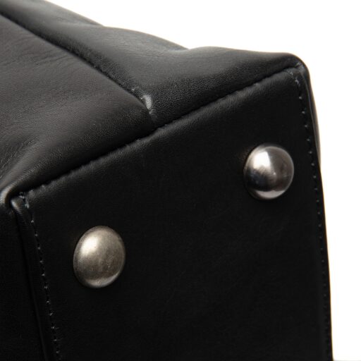 The Chesterfield Brand Kožená shopper kabelka Pergamino C38.022000 černá detail spodní strana