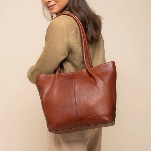 The Chesterfield Brand Kožená shopper kabelka Vespera C38.023031 koňaková přes rameno