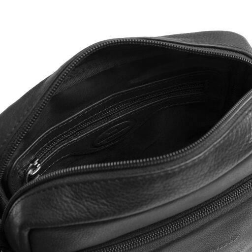 The Chesterfield Brand kožená taška na doklady Valtorio C48.144500 černá otevřená