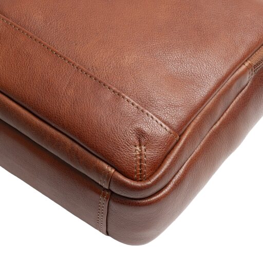 The Chesterfield Brand kožená taška na doklady Valtorio C48.144531 koňaková detail