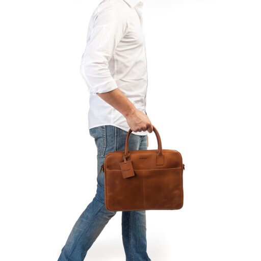 BURKELY Kožená taška na notebook 13,4" Jack Worker 9007340.22.24 koňaková v ruce