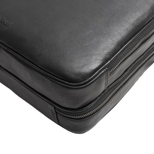 The Chesterfield Brand Kožená taška na notebook 15" Venturo C40.110800 černá detail