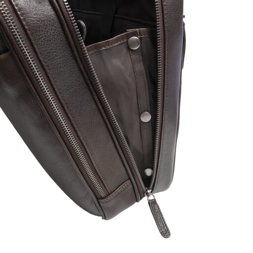 The Chesterfield Brand Kožená taška na notebook 15" Venturo C40.110801 hnědá rozepnutý bok
