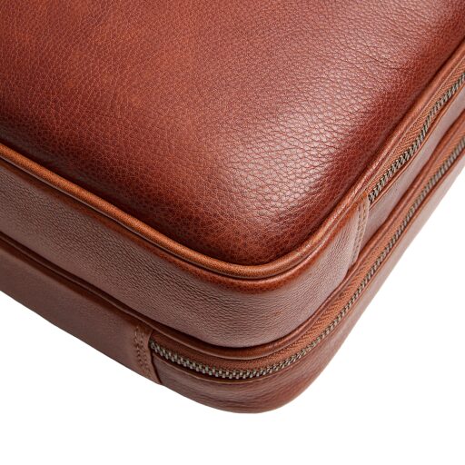 The Chesterfield Brand Kožená taška na notebook 15" Venturo C40.110831 koňaková detail