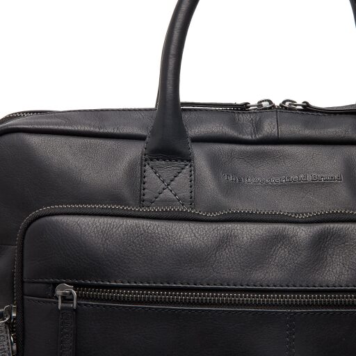 The Chesterfield Brand Kožená taška na notebook 16" Tacama C40.110700 černá detail přední strana