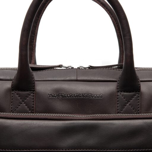 The Chesterfield Brand Kožená taška na notebook 16" Tacama C40.110701 hnědá logo