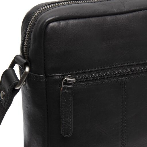 Kožená taška přes rameno The Chesterfield Brand  Amantea C48.137600 černá detail