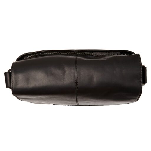 Klopová kožená taška přes rameno The Chesterfield Brand  Raphael C48.055100 černá