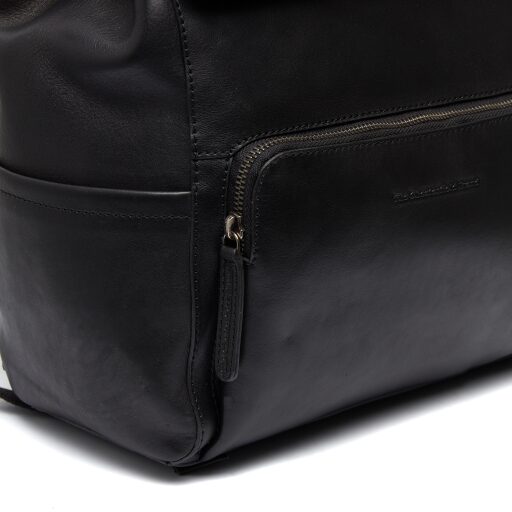 The Chesterfield Brand Kožený batoh na notebook Imola C58.032000 černý - naložená kapsa na zip na přední straně batohu