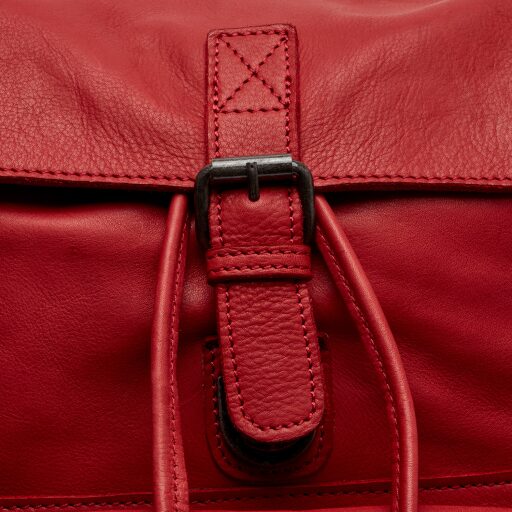 The Chesterfield Brand Kožený batoh Mick C58.032404 červený - detail zavírání
