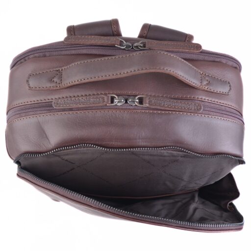 The Chesterfield Brand Kožený batoh na notebook 15,6" Natalie C58.700201 hnědý přední kapsa