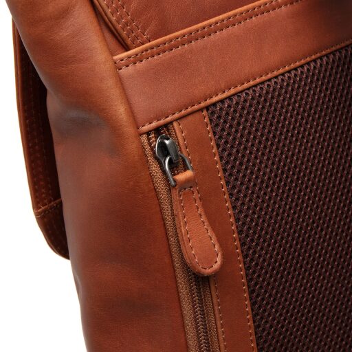 The Chesterfield Brand Kožený batoh na notebook Farrow C58.071631 koňakový detail