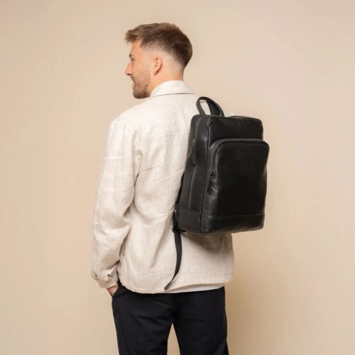 The Chesterfield Brand Kožený batoh na notebook Marvello C58.035000 černý přes rameno