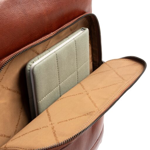 The Chesterfield Brand Kožený batoh na notebook Marvello C58.035031 koňakový přední přihrádka